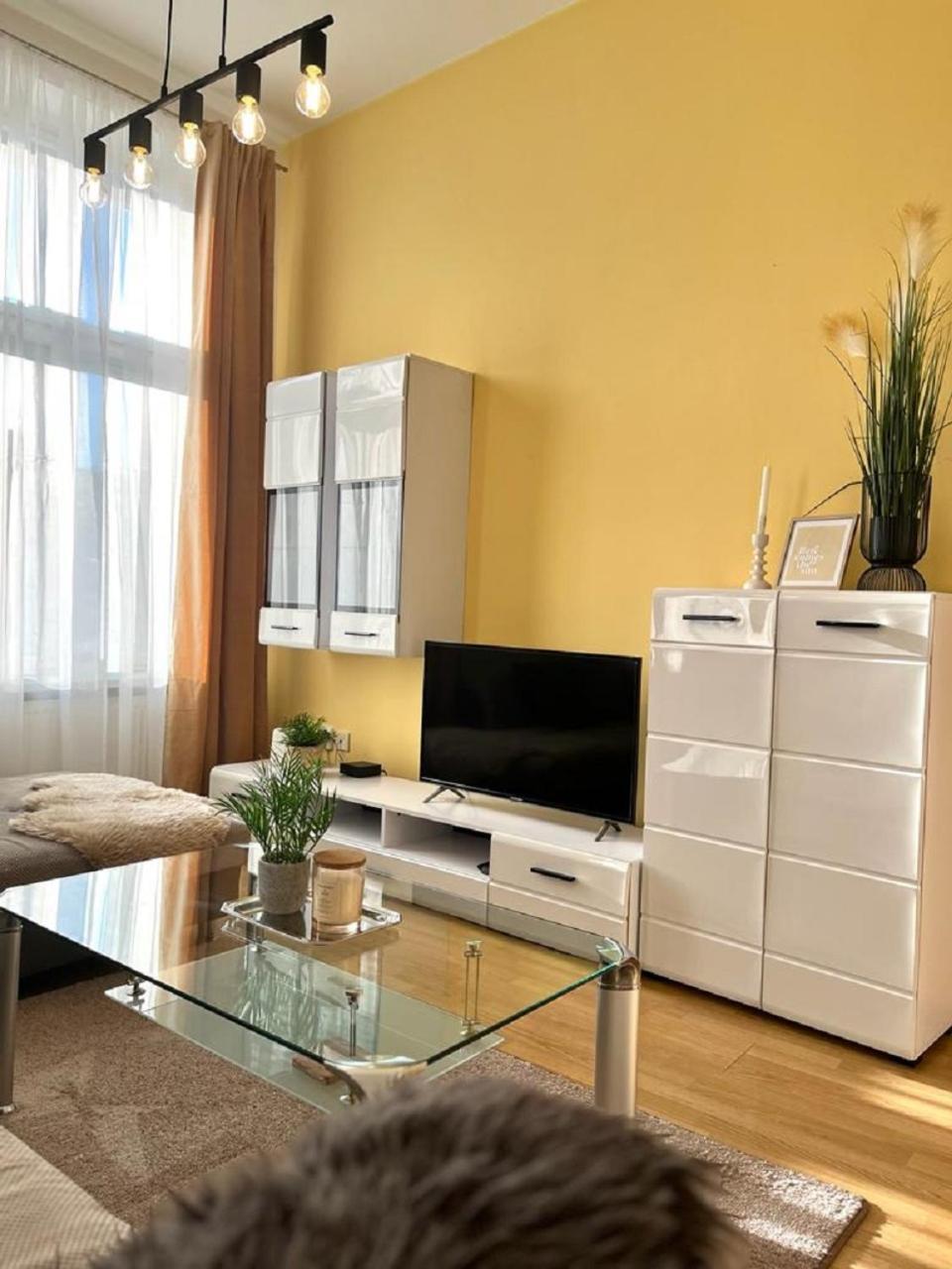 Apartment Olivia - Old Town Bratislava Extérieur photo